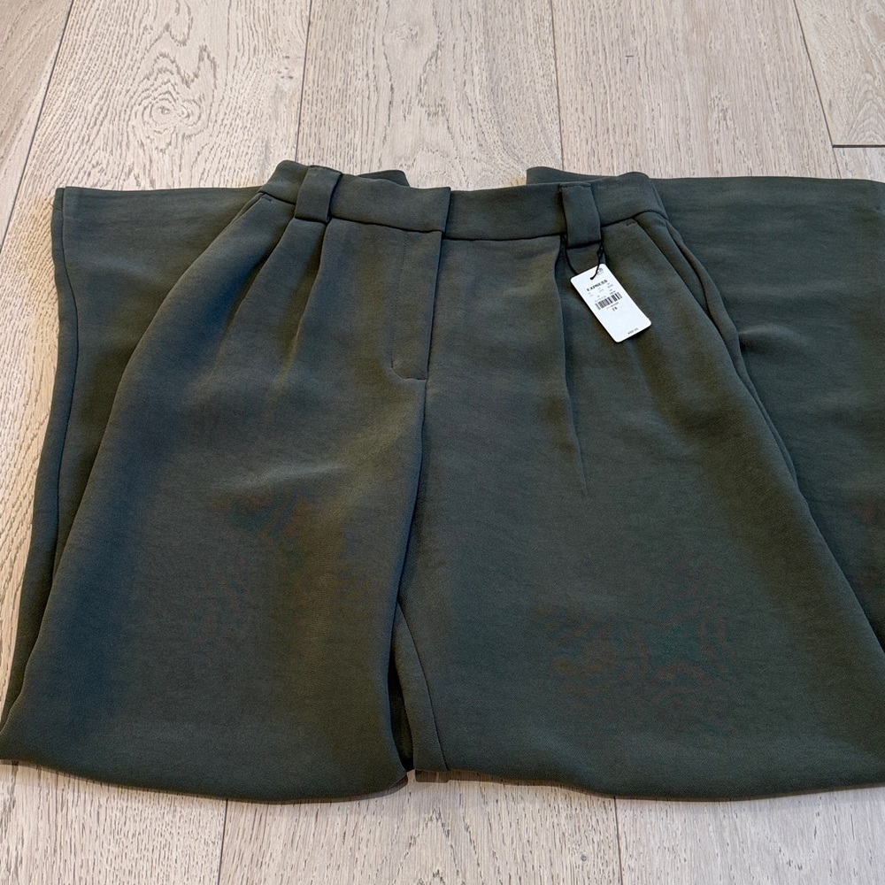 Express High Waisted Pleated Trouser in Olive Green Size 2 - Picture 4 of 14